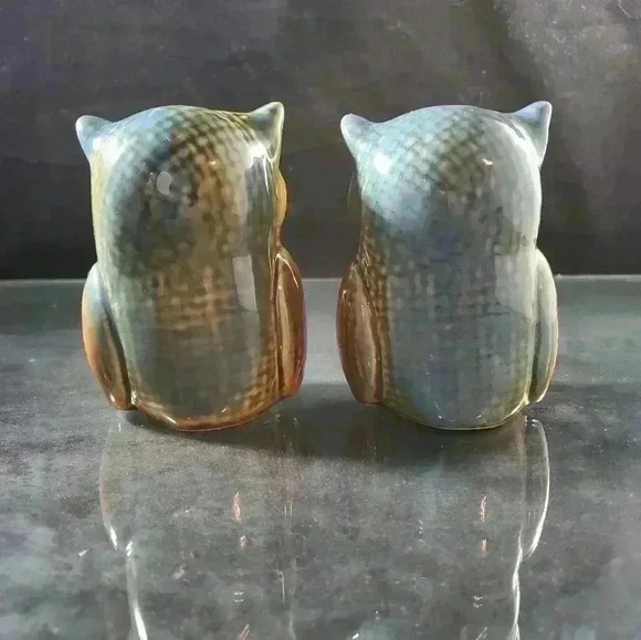 Cute Owl Salt & Pepper Shakers - Picture 3 of 4